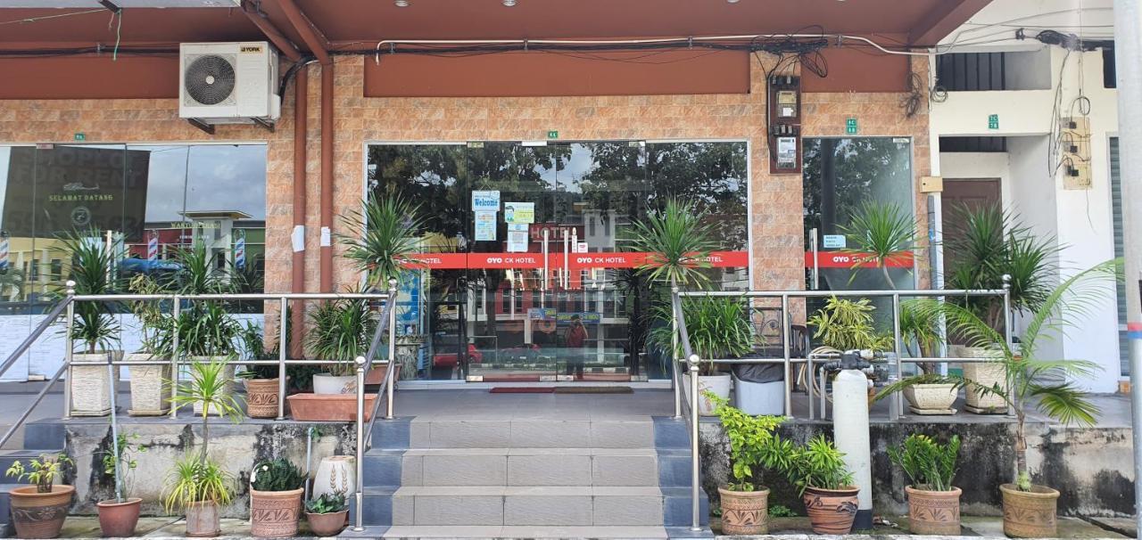 Ck Hotel Lumut Exterior foto