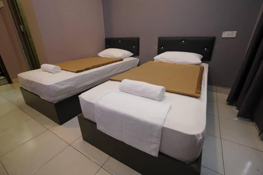 Ck Hotel Lumut Exterior foto