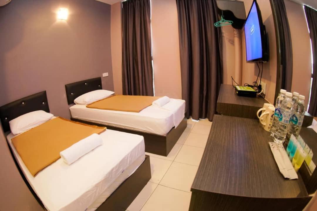 Ck Hotel Lumut Exterior foto