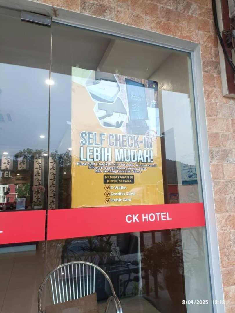 Ck Hotel Lumut Exterior foto