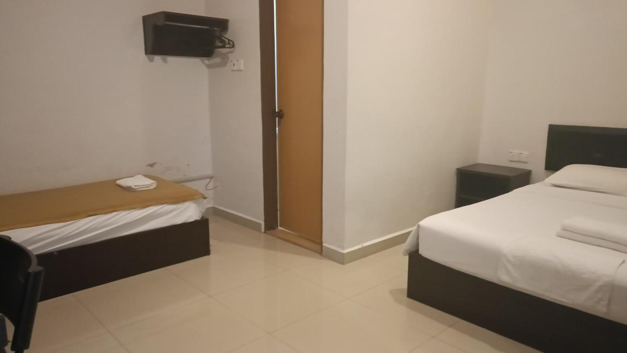 Ck Hotel Lumut Exterior foto